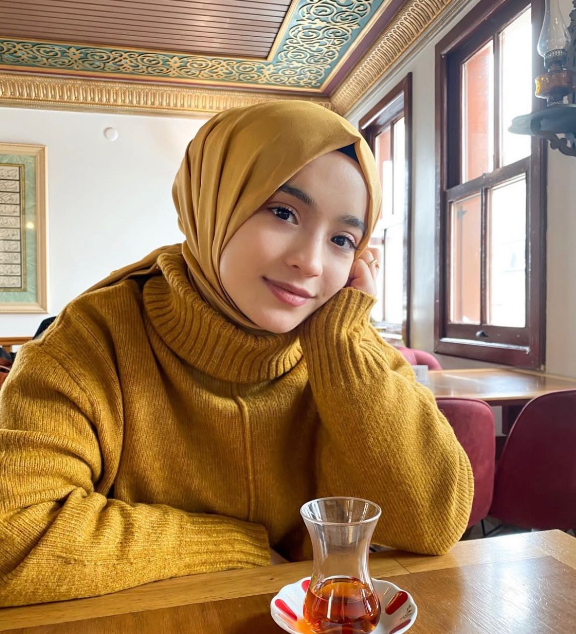 Çapa Eğlenceli Kadın Escort Bayan Esin